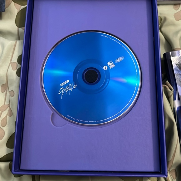 Ordinary  /skz album (blue version) everything is new and never used - Picture 3 of 8